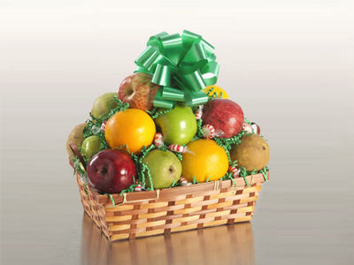 Grande 21-piece Fruit Basket